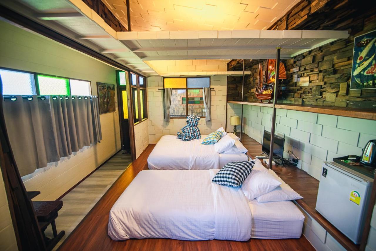 Suankaew​ Art​ Hostel​ チョンブリ エクステリア 写真