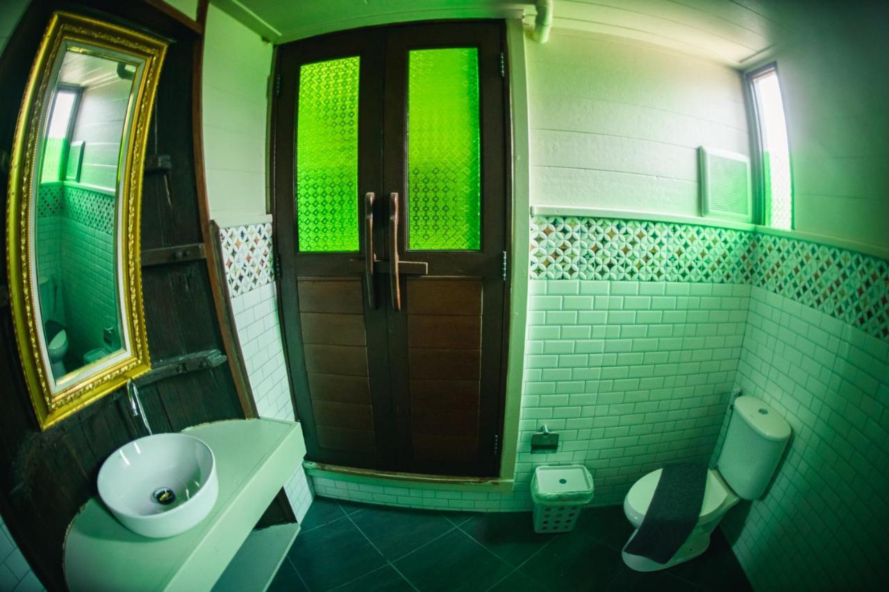 Suankaew​ Art​ Hostel​ チョンブリ エクステリア 写真